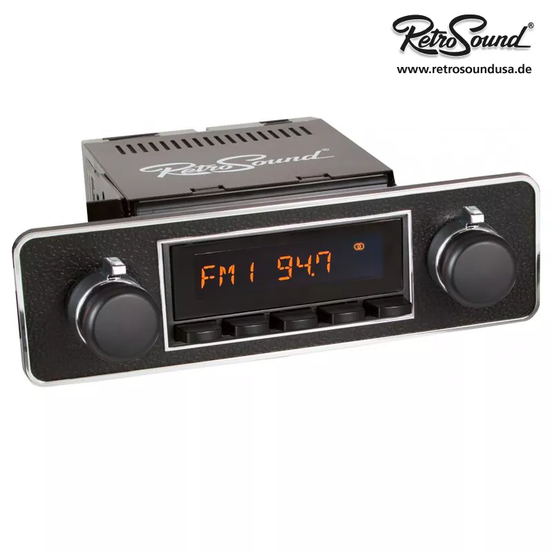 rsp-502_b_1 RETROSOUND Frontblende - "Euro black w/ chrome trim"