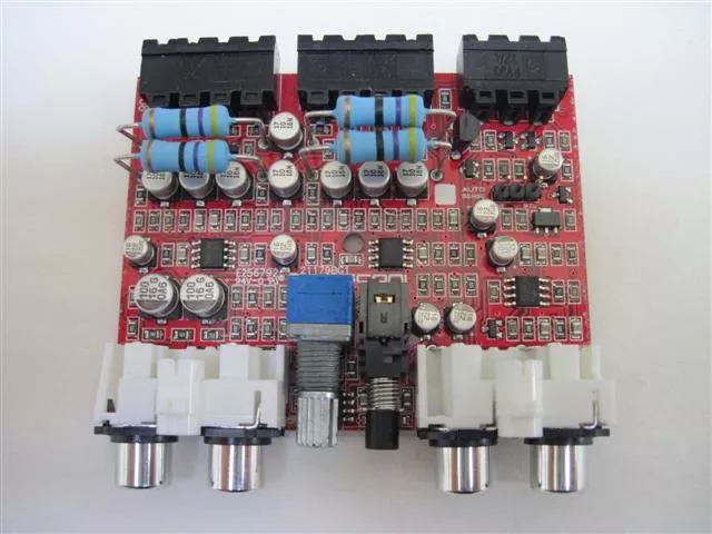 HLA-SUM_042_Small