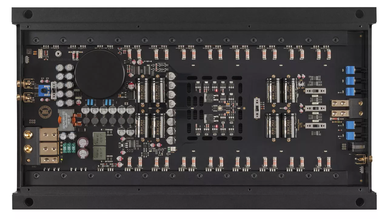 HELIX-C-ONE_Front-top-without-plexi_1280x722px_16-04-20