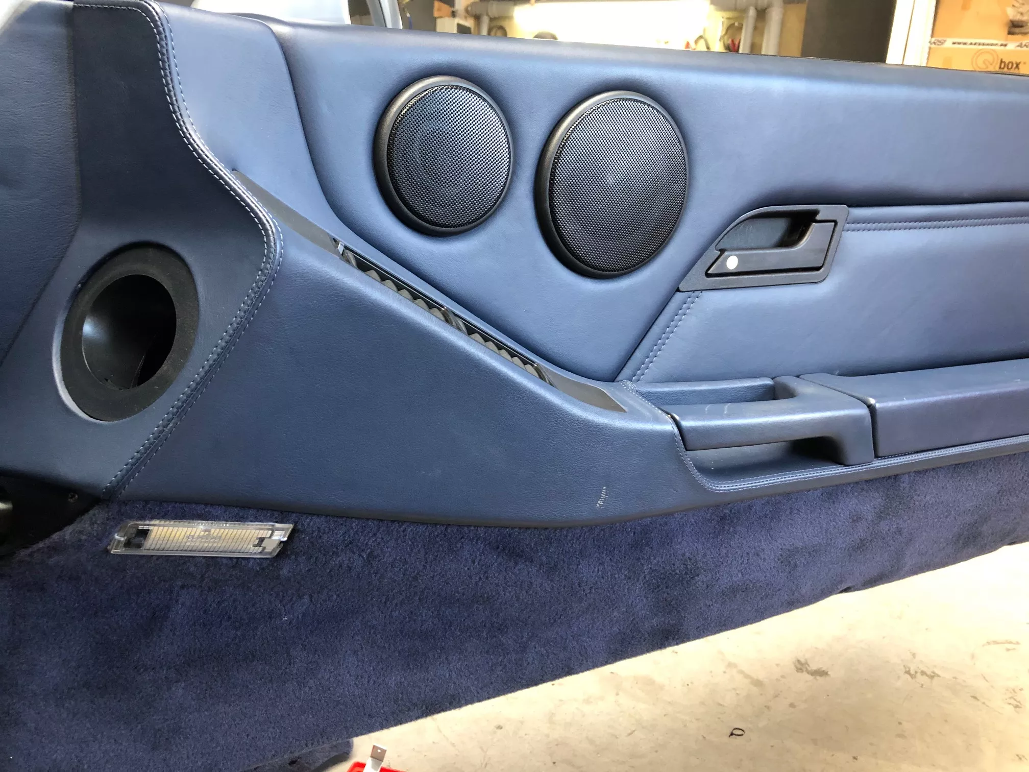 Porsche-928-Frontlautsprecher Porsche 928 Austauschlautsprecher für die original Einbauplätze