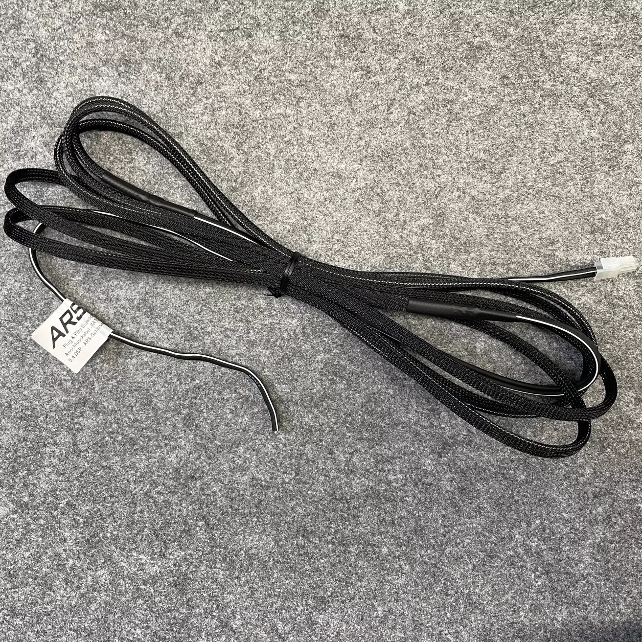 Anschlusskabel für Gehäusesubwoofer | 3,6 Meter | 2-polig | Molex auf offene Enden