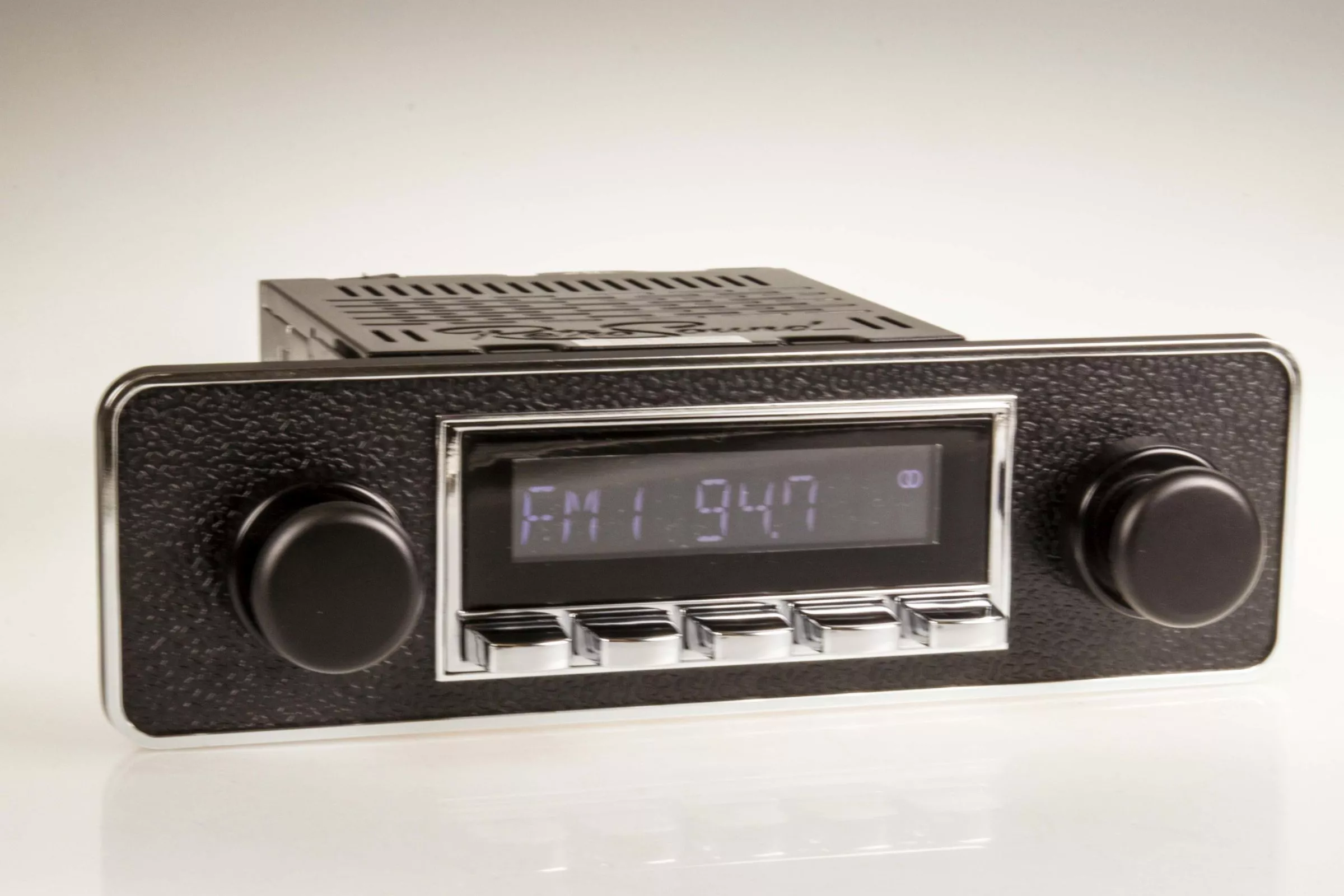 Retrosound San Diego mit DAB+ für Opel, BMW, Mercedes der späten 70er