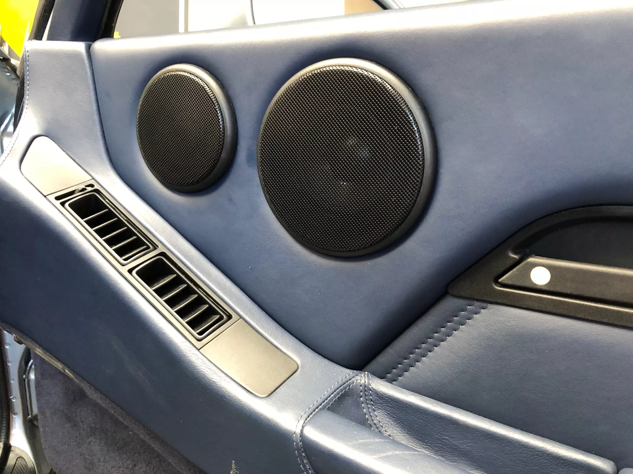 Porsche-928-Lautsprecher