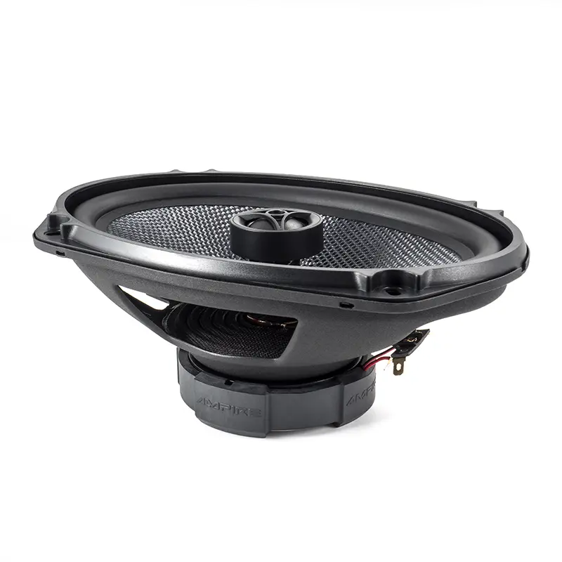 Schrägansicht AMPIRE CD690 Lautsprecher Schrägansicht des AMPIRE CD690 6x9 Zoll Koaxial-Lautsprechers